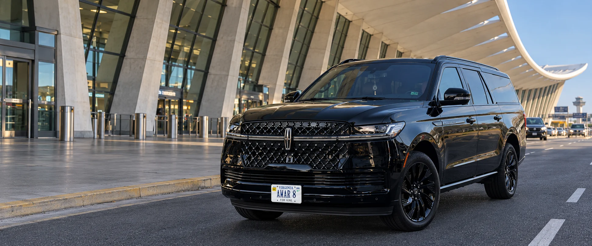 Client-reference Lincoln Navigator L at a recreated Washington Dulles IAD main-terminal pickup lane